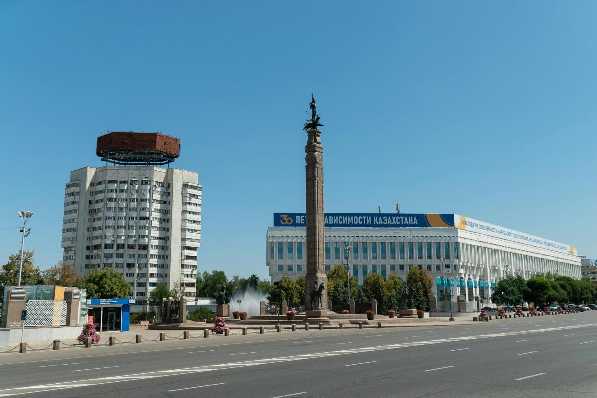 Nadezhda Apartments On Abay Avenue 59 Almatý Exterior foto